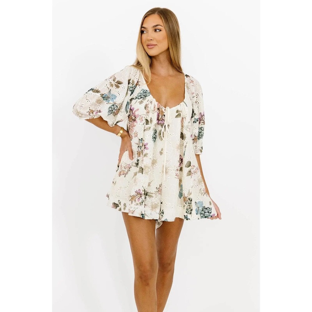 Olivaceous Eloise Floral Cotton Eyelet Puff Sleeve Romper Cream Multi Small NWT